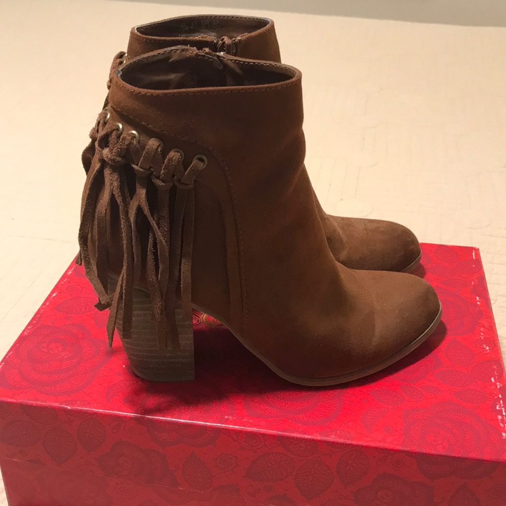 Carlos Santana fringe booties. - Picture 3 of 6